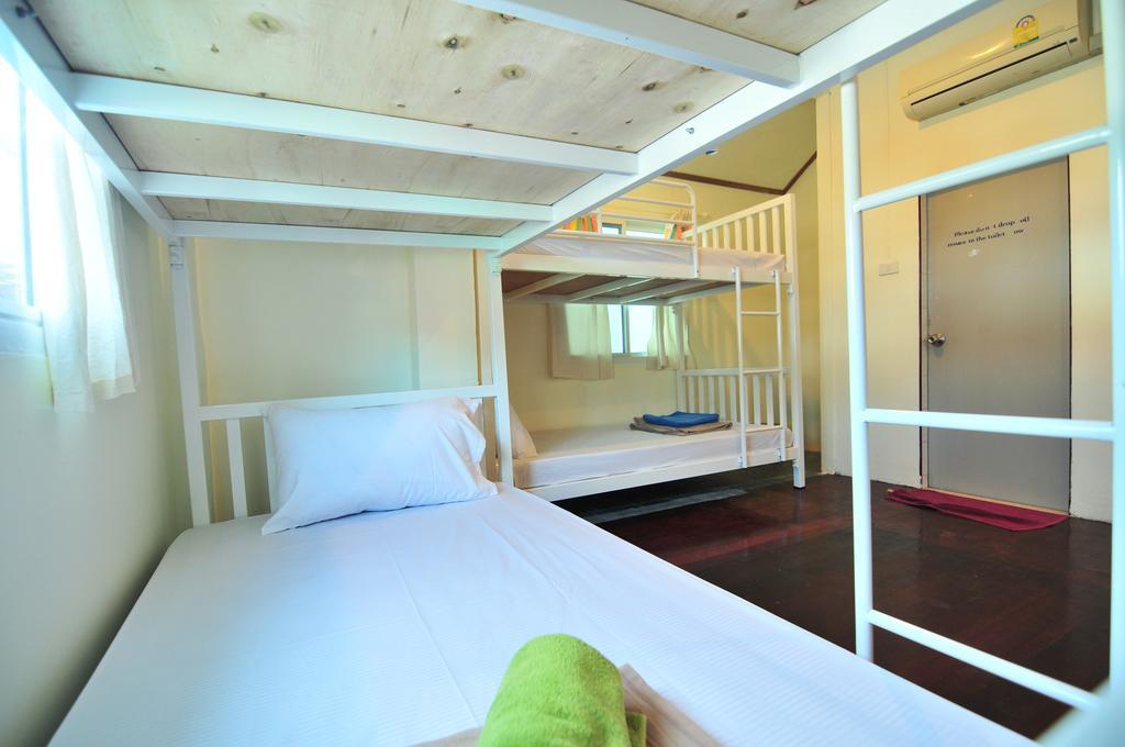 October Hostel Пхипхи Номер фото